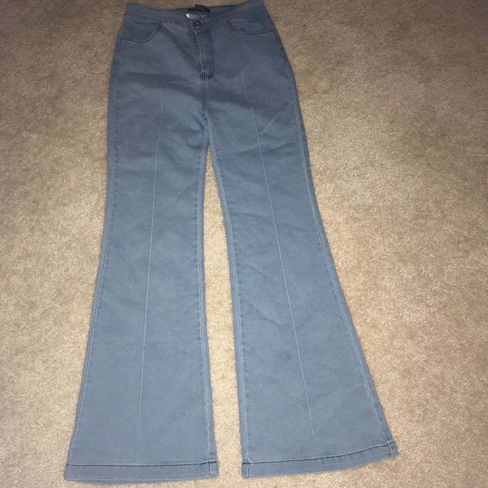 Flare leg Denim..light wash.  Great fit! Size Lg